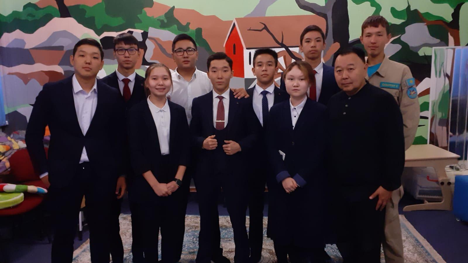 Президенттік парламент оқушылары және  педагог- психологтарының ұйымдастыруымен панельдік сессия өтті.