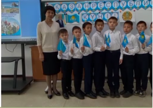 3 "Б" сыныбында Республика күніне орай тәрбие сағаты өтті.