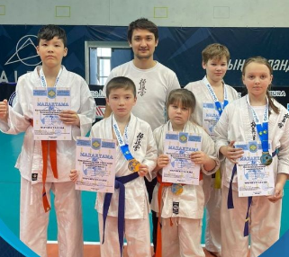Өскемен қаласында өткен каратэ сайысында гимназиямыздың 7 "Б" сынып оқушысы Жеңісбек Радмир 1-орынмен марапатталды.