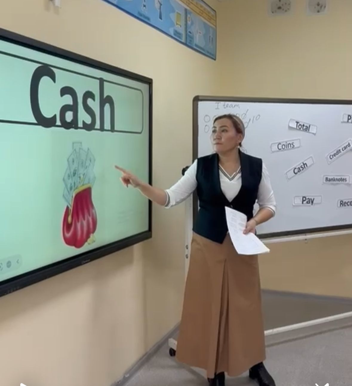 «Ағылшын тіліне саяхат» курсы аясында мұғалімдерге арналған “Currency Exchange & Using Money” — Ақша айырбастау және төлем тақырыбындағы сабақ