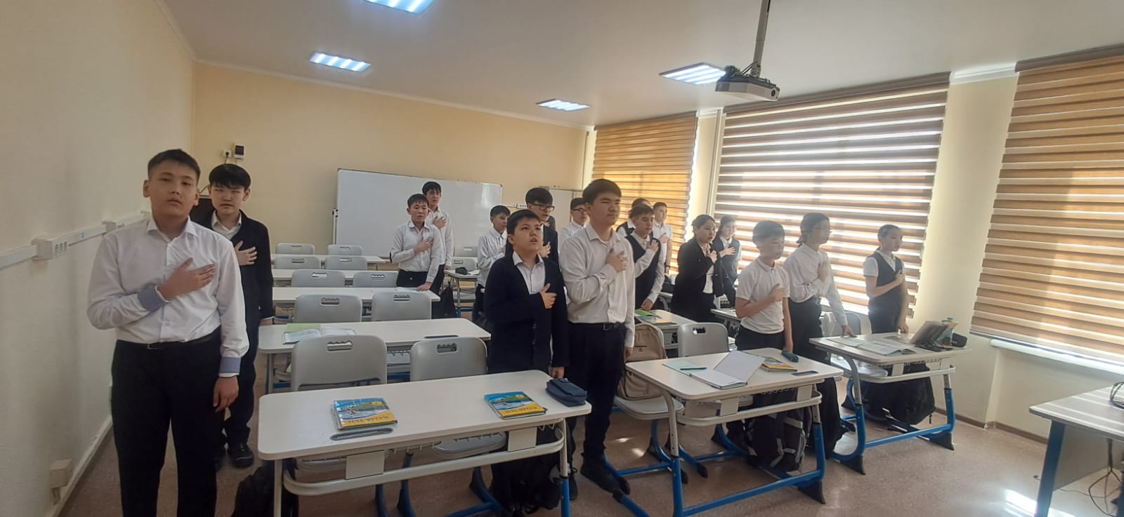 Қазақстан Республикасының Мемлекеттік Әнұранын орындау