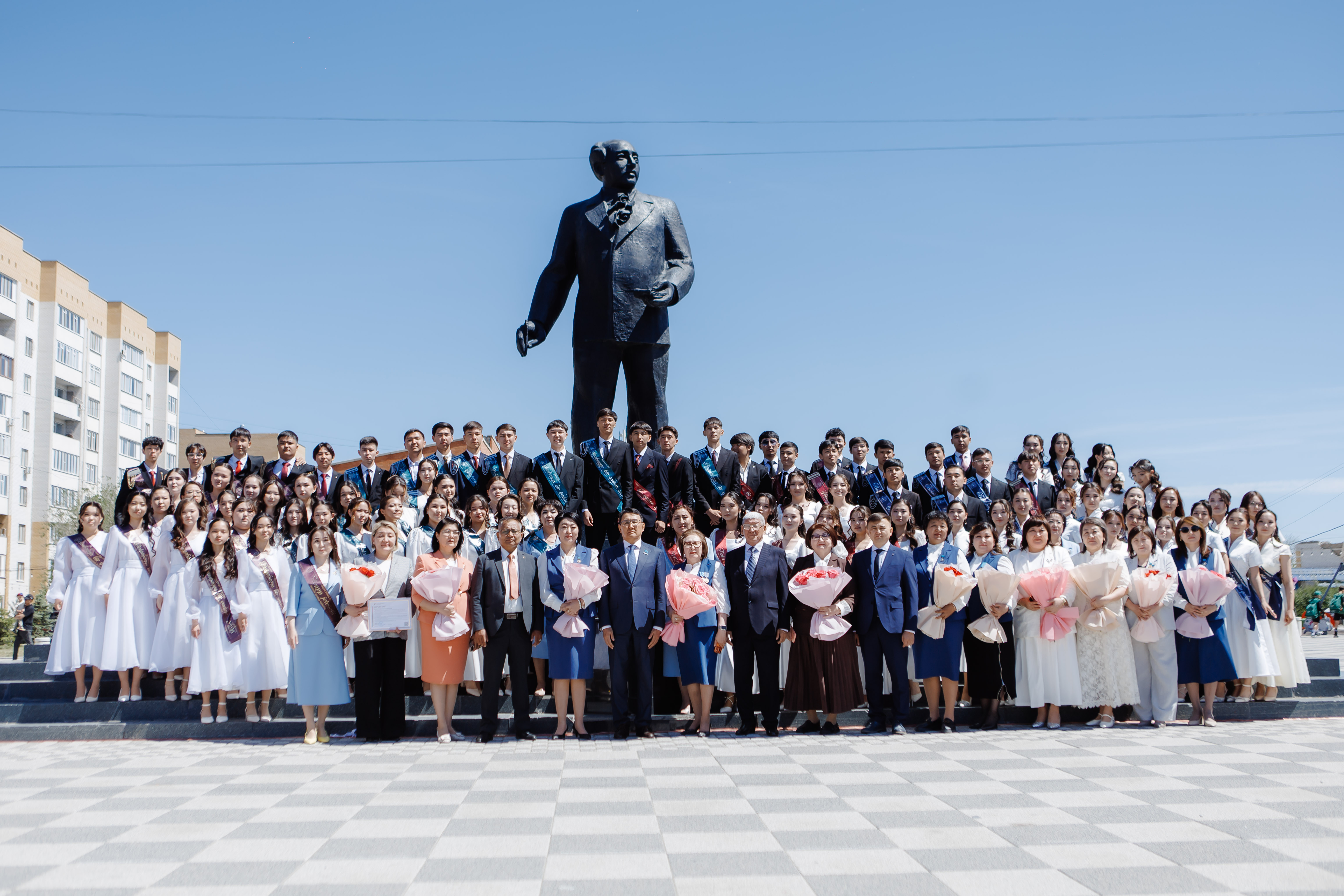 «Білімім - Отаныма» атты соңғы қоңырау салтанатты іс-шарасы